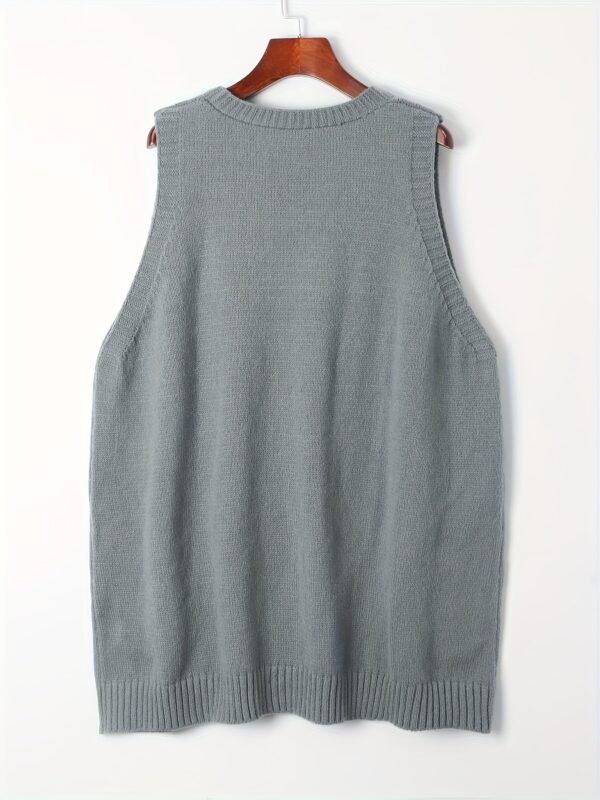 Plus Size Solid Knit Sweater Vest - Image 10