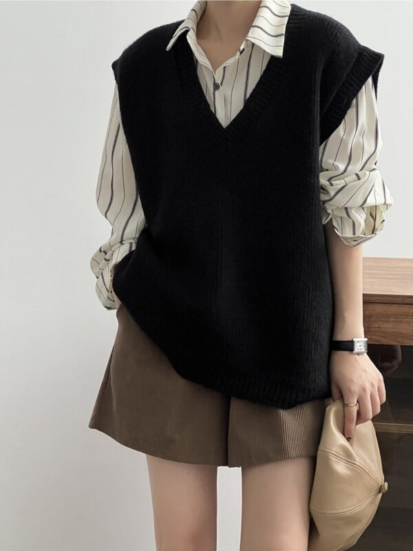 Solid V Neck Knitted Vest - Image 6