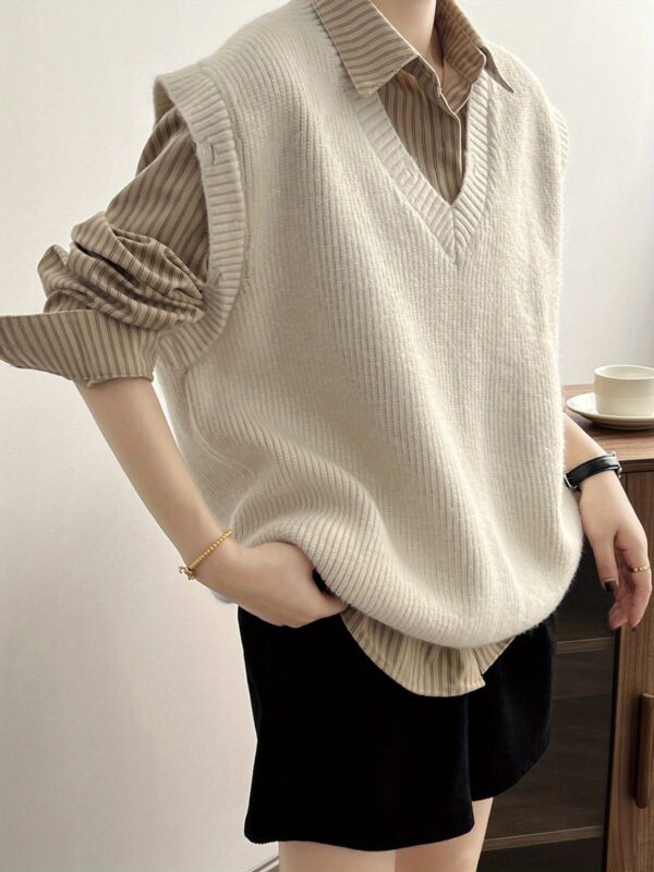 Solid V Neck Knitted Vest - Image 8